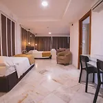 Continental Hotel 4*