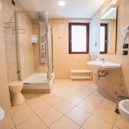 Continental 4* Reggio de Calabre