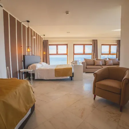 Continental 4* Reggio de Calabre