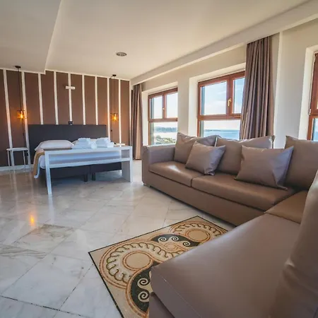 Continental Hotel