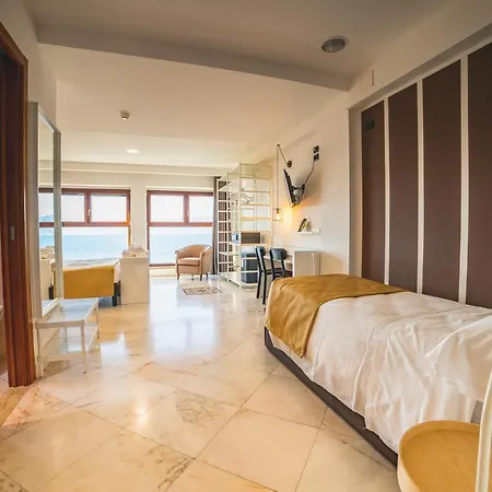 Отель Continental