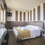 Continental 4*