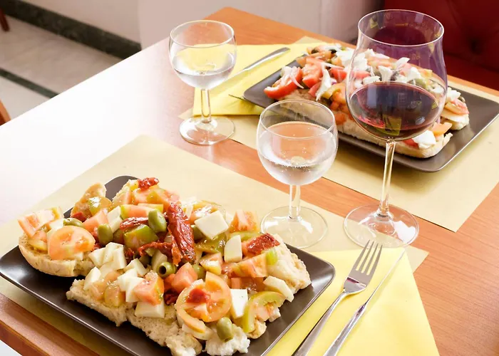 Continental מלון